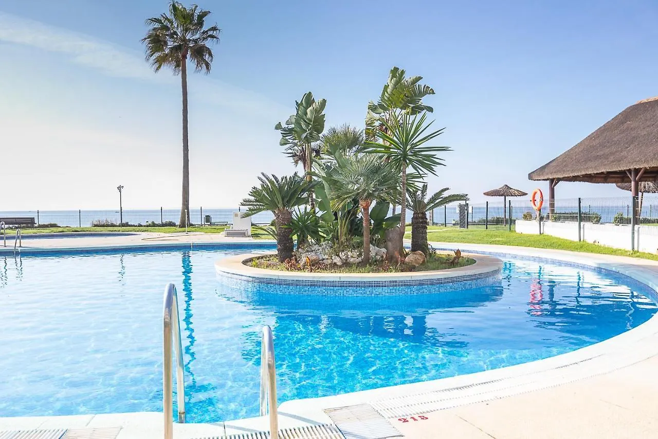 Mi Capricho Penthouse Seaview & Pool - Happy Rentals Sitio de Calahonda