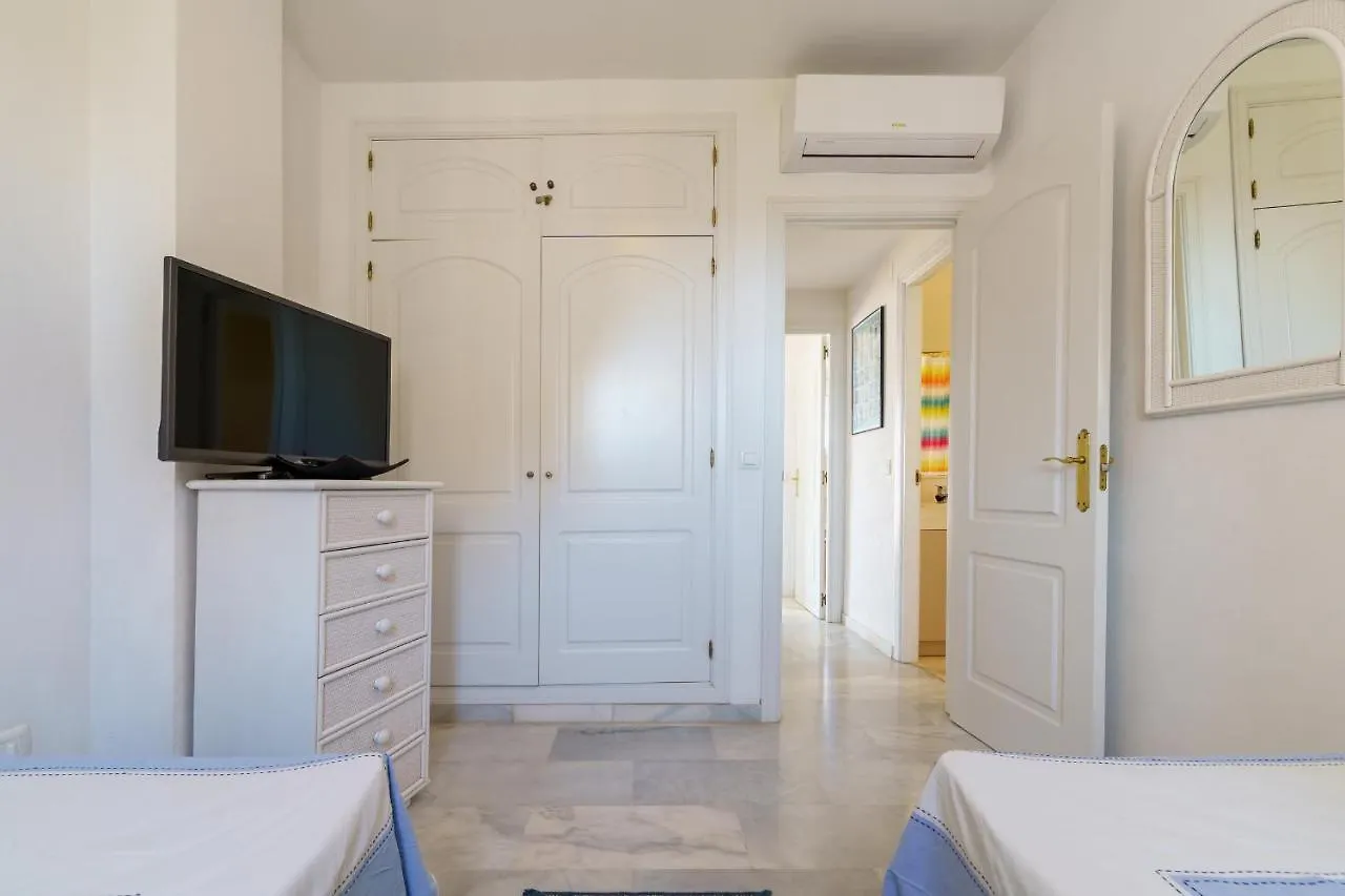 Apartment Mi Capricho Penthouse Seaview & Pool - Happy Rentals Sitio de Calahonda
